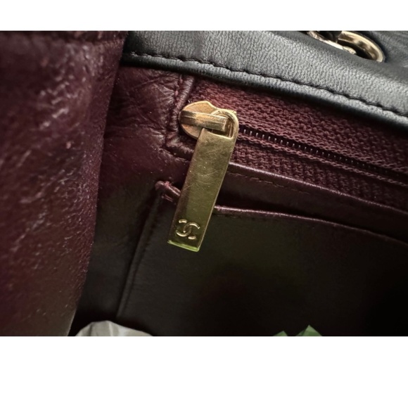 Handbag - Picture 10 of 10